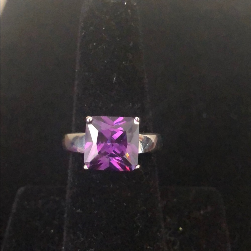 🔵Amethyst colored ring